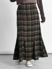 Aラインマーメイドスカート | ネイビー×チェック/モデル:158cm