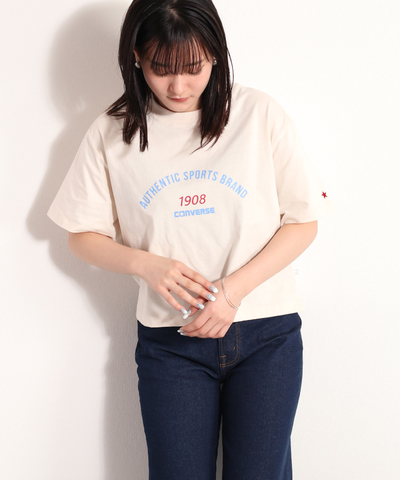 アーチロゴクロップドＴシャツ　《コンバース》