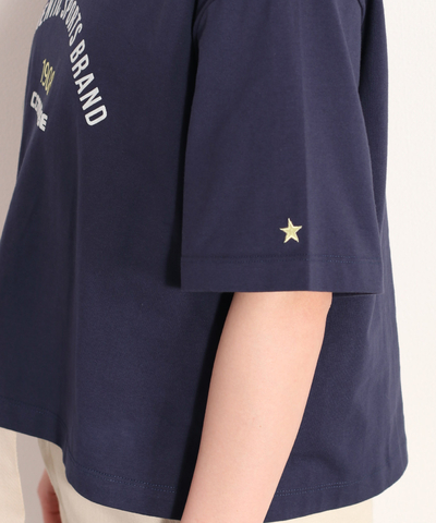 アーチロゴクロップドＴシャツ　《コンバース》