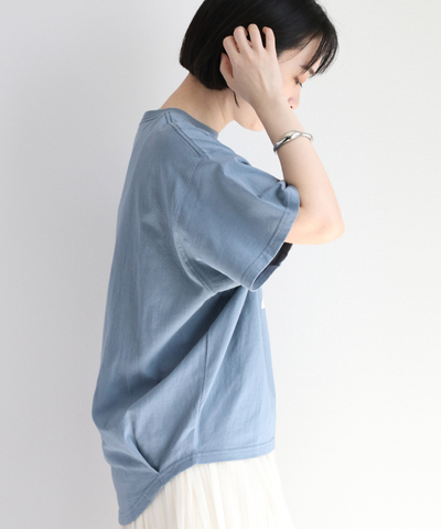 ロゴタックショートスリーブTシャツ