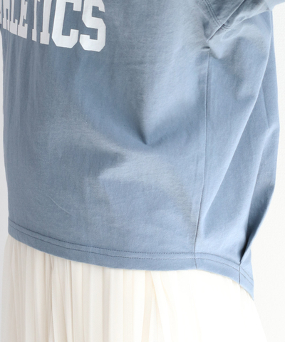 ロゴタックショートスリーブTシャツ