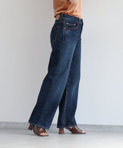 デニムローライズストレートパンツ