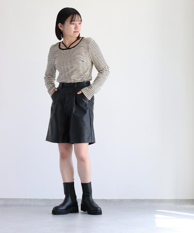 エコレザーショートパンツ
