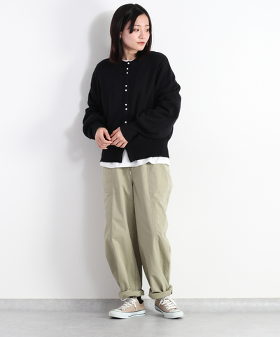 Ｗパールボタンニットカーデ